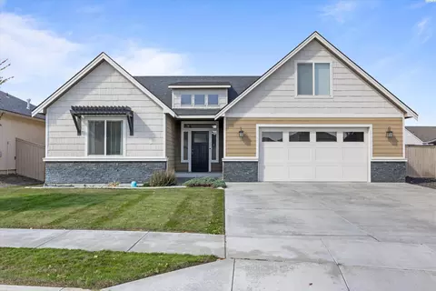 1327 N Oklahoma Pl, Kennewick, WA 99336