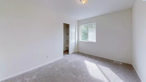 Bedroom - 1930 NW Valhalla Dr, Pullman, WA 99163 photo 3 of 4