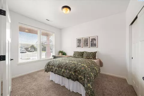 Bedroom - 9003 Durham Ct, Pasco, WA 99301 photo 1 of 5