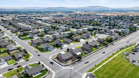 View/Area - 9003 Durham Ct, Pasco, WA 99301 photo 1 of 4