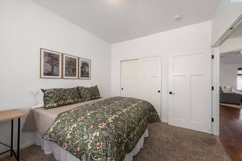 Bedroom - 9003 Durham Ct, Pasco, WA 99301 photo 2 of 5