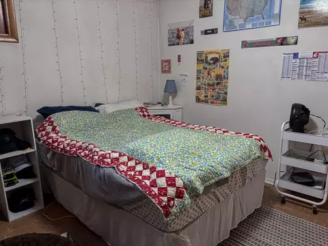 Bedroom - 1305 NE Williams St, Pullman, WA 99163 photo 4 of 4