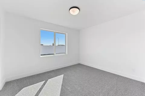 Bedroom - 5820 Redtail Dr, Pasco, WA 99301 photo 1 of 6
