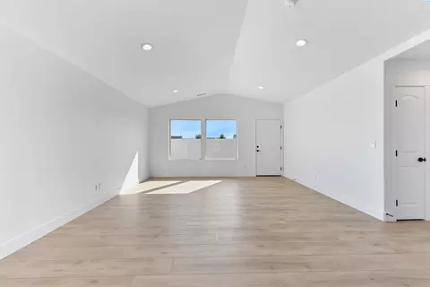 Living - 5820 Redtail Dr, Pasco, WA 99301 photo 8 of 9