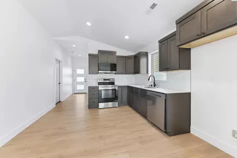 Entry Way - 5820 Redtail Dr, Pasco, WA 99301 photo 3 of 3