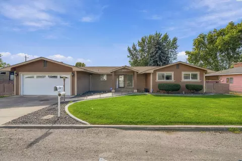 3008 W Ella St, Pasco, WA 99301