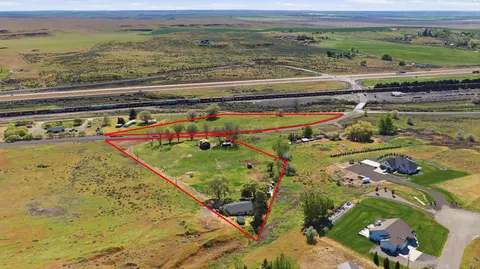 View/Area - 351 W Eltopia W, Eltopia, WA 99330 photo 3 of 3