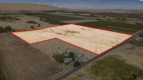 24334 W Kelly Rd, Benton City, WA 99320