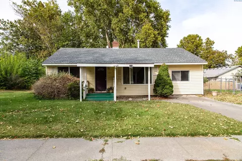 38 S Waverly St, Kennewick, WA 99336