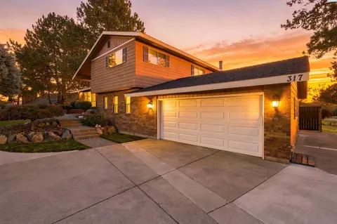 317 Pinetree Ct, Richland, WA 99352