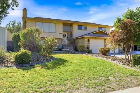 403 Scot St, Richland, WA 99354