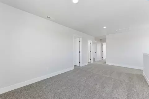 Entry Way - 5816 Redtail Dr, Pasco, WA 99301 photo 3 of 3