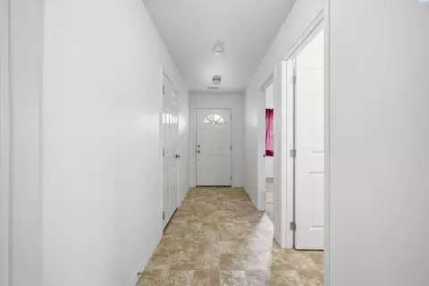 Entry Way - 1438 SW Lost Trl, Pullman, WA 99163 photo 1 of 1