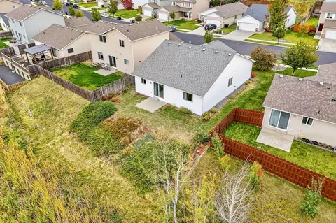 View/Area - 1438 SW Lost Trl, Pullman, WA 99163 photo 1 of 6