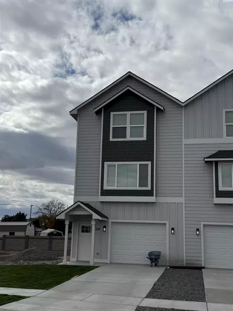 106 Claret Dr, Prosser, WA 99350