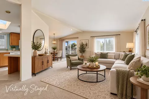 35 Nuclear Ln, Richland, WA 99354