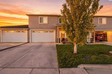1018 S Elma St #STE 10, Kennewick, WA 99338