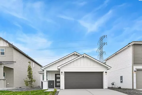 219 N Dewberry Pl, Kennewick, WA 99336