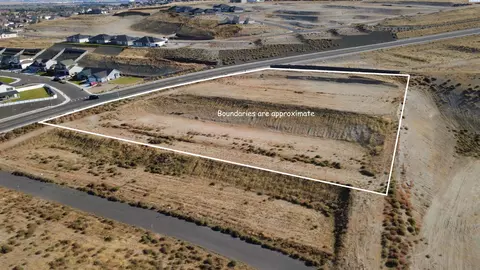 nka Paradise Way #5, West Richland, WA 99353