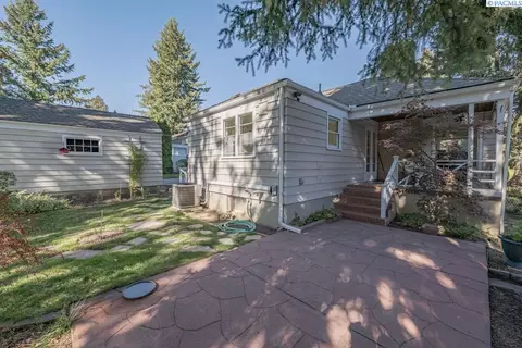 Exterior - 415 SE Water St, Pullman, WA 99163 photo 4 of 12