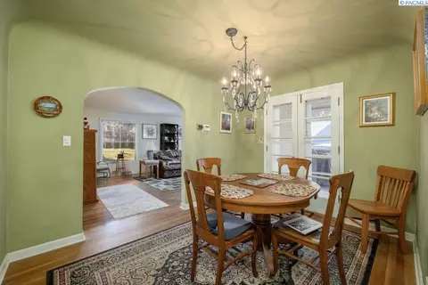 Dining - 415 SE Water St, Pullman, WA 99163 photo 1 of 2