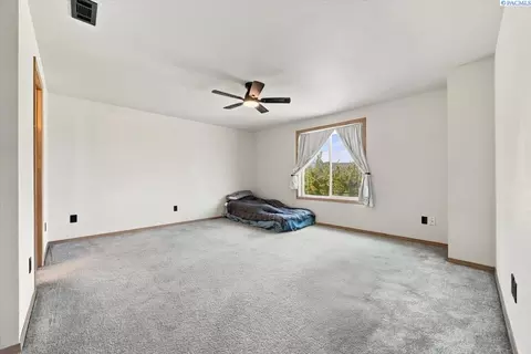Bedroom - 4617 Muris Ln, Pasco, WA 99301 photo 7 of 9