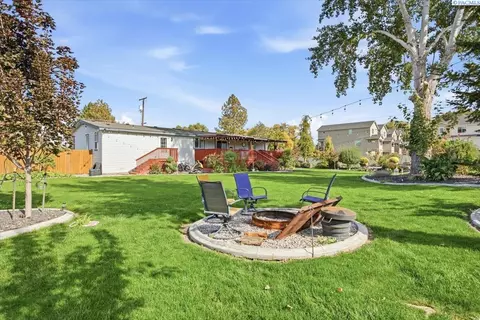 515 Carol Ave, Benton City, WA 99320