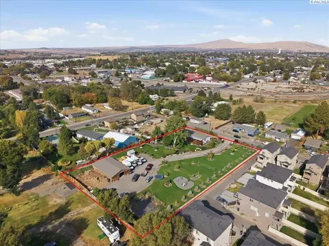 515 Carol Ave, Benton City, WA 99320
