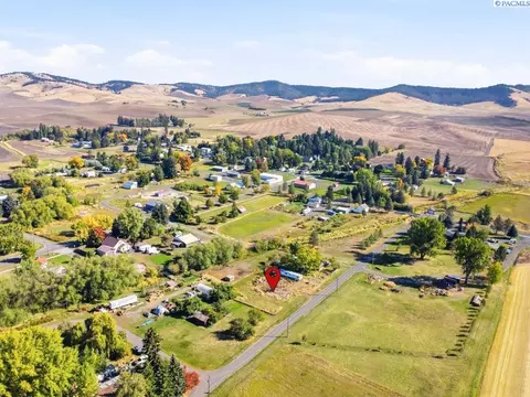 203 W Lincoln St, Farmington, WA 99128