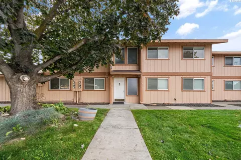 3121 W Hood Ave #A203, Kennewick, WA 99336