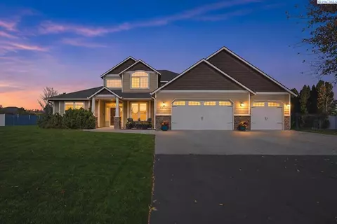 103512 Nicole Dr, Kennewick, WA 99338