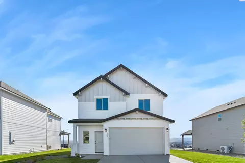 727 Honeylicious St, Richland, WA 99352
