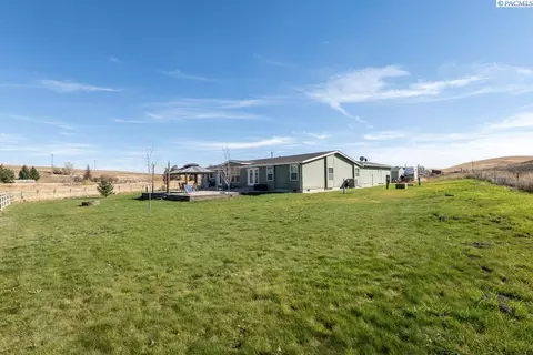 10954 State Route 27, Palouse, WA 99161