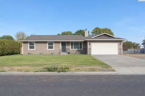 706 W 45th Pl, Kennewick, WA 99337