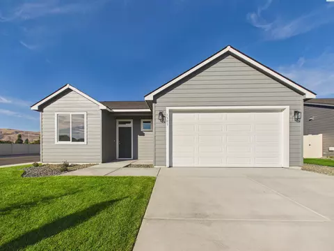 1301 18th St, Benton City, WA 99320