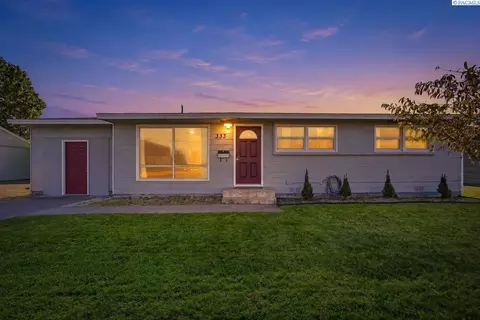 333 W 10th Ave, Kennewick, WA 99336