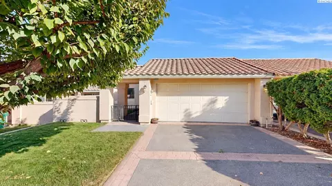 1302 N Montana St, Kennewick, WA 99336