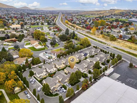 145 Keene Rd, Richland, WA 99352