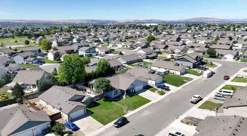 View/Area - 5504 Coolidge Ct, Pasco, WA 99301 photo 2 of 4