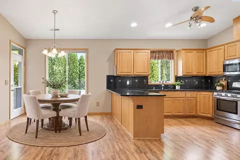 Kitchen - 5504 Coolidge Ct, Pasco, WA 99301 photo 1 of 4
