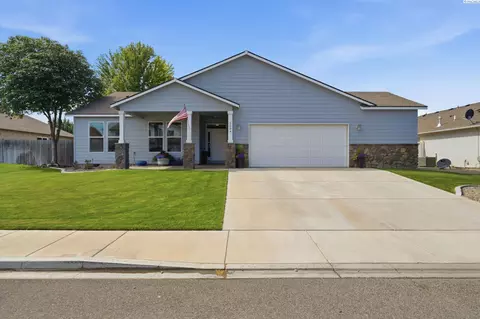 Exterior - 5504 Coolidge Ct, Pasco, WA 99301 photo 2 of 8