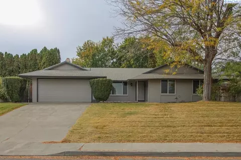 1013 W 14th Ave, Kennewick, WA 99337