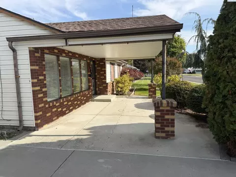 2006 Turner St, Richland, WA 99354