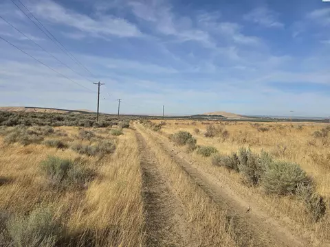 5608 506 Pr SE, Benton City, WA 99320