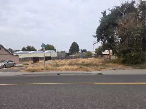 tbd S 38th, West Richland, WA 99353