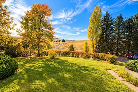 Exterior - 202 Weber Rd, Pullman, WA 99163 photo 7 of 11