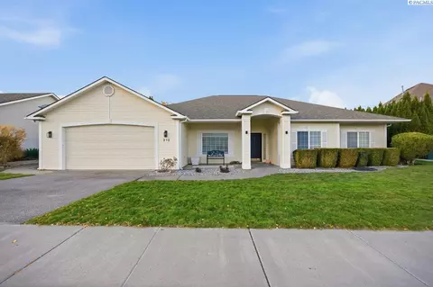 212 Thyme Cir, Richland, WA 99352