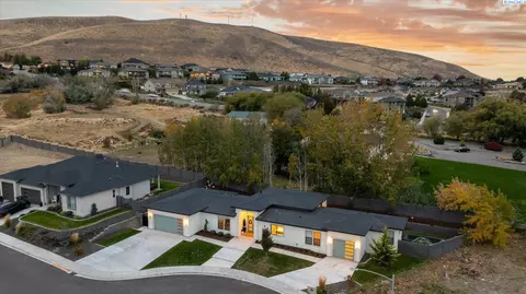 736 Mara Loop, Richland, WA 99352