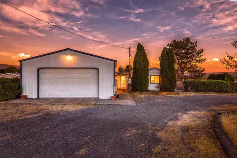33604 N Sunset Rd, Benton City, WA 99320