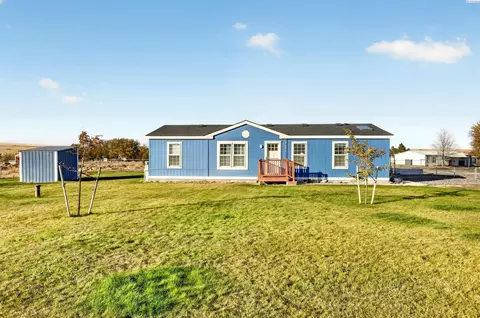 17306 E Ruppert Rd, Benton City, WA 99320